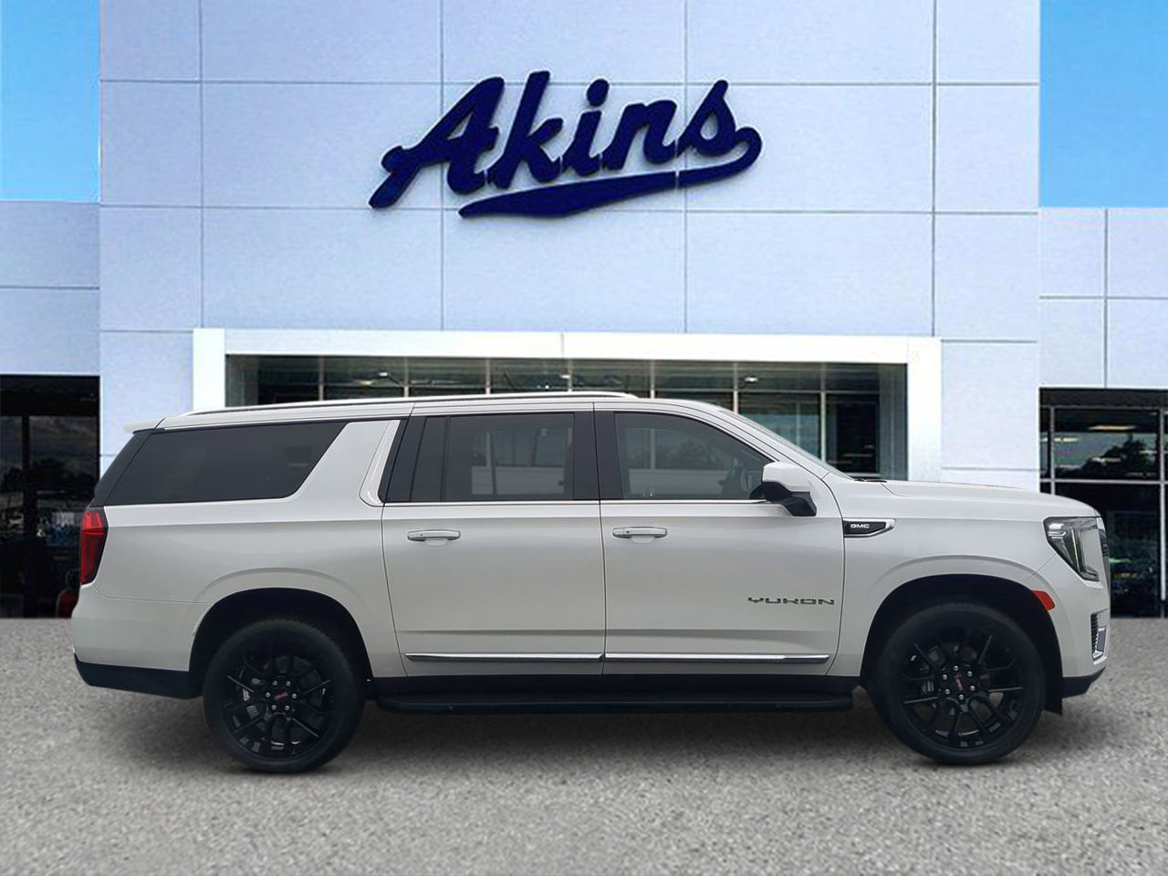 Used 2023 GMC Yukon XL SLT