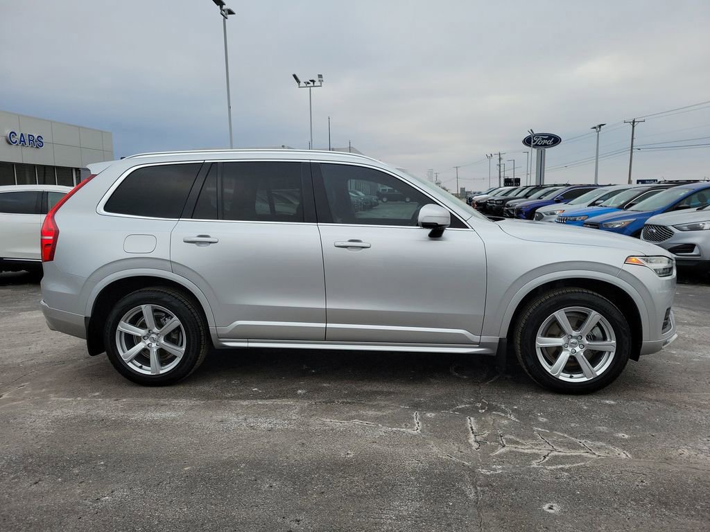 Used 2020 Volvo XC90 T6 Momentum image 6