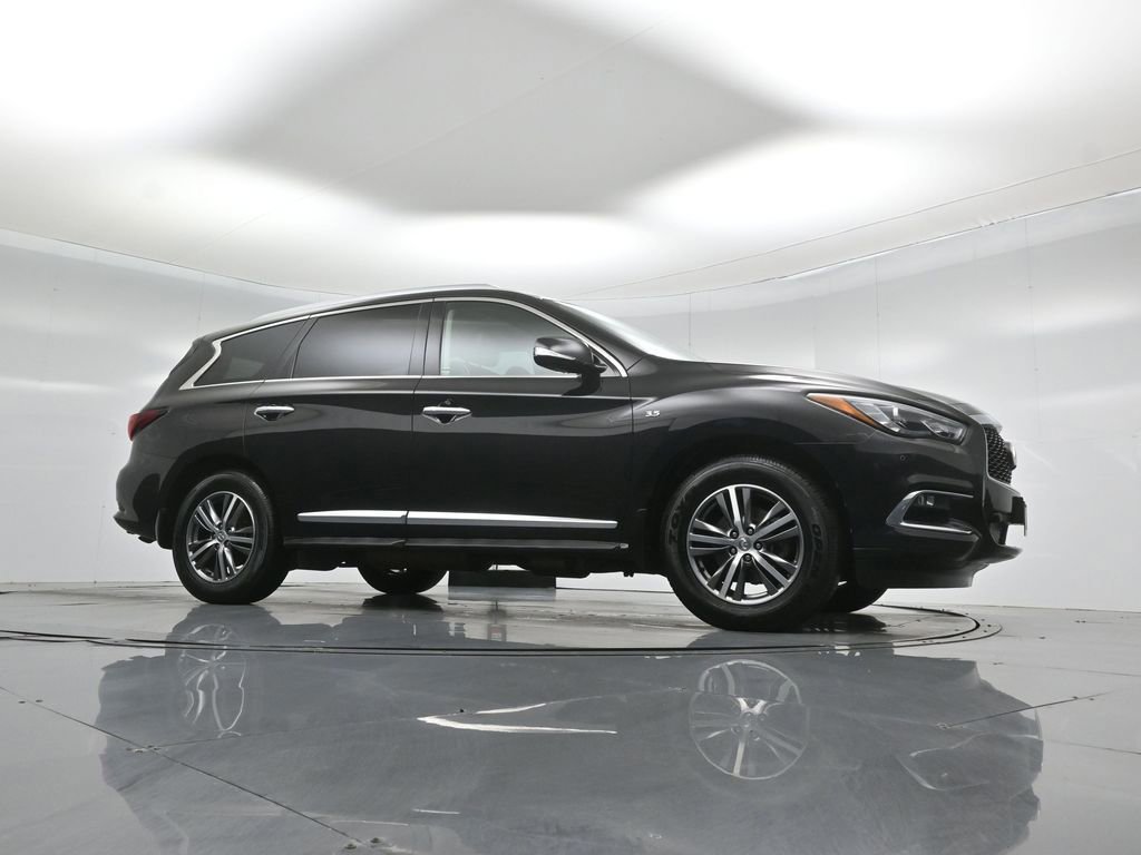 Used 2019 INFINITI QX60 Luxe w/ Essential Package image 8