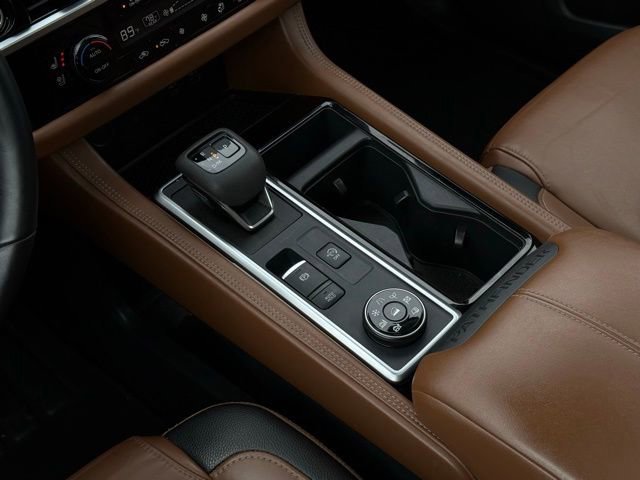 Used 2023 Nissan Pathfinder Platinum w/ Cargo Package image 45