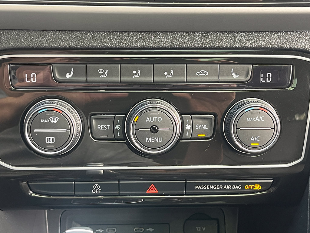 Used 2022 Volkswagen Atlas SE AWD/4WD image 25