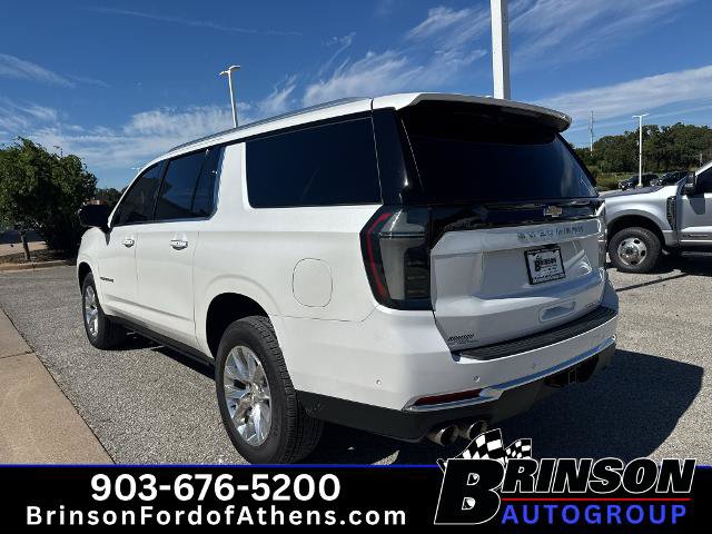 Used 2025 Chevrolet Suburban Premier w/ Sun And Tow Package AWD/4WD image 7