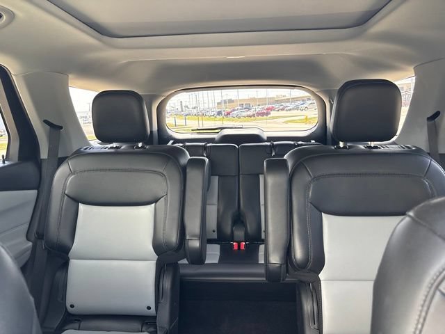 Certified 2023 Ford Explorer XLT w/ Equipment Group 202A AWD/4WD image 32