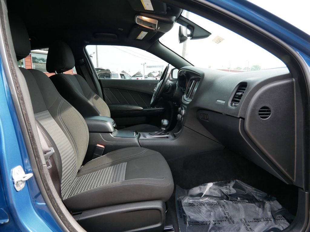 Used 2022 Dodge Charger SXT w/ Driver Convenience Group AWD/4WD image 8