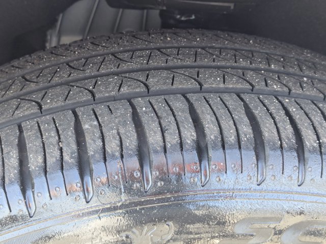 Certified 2025 Ford Explorer Platinum w/ Ultimate Package image 12