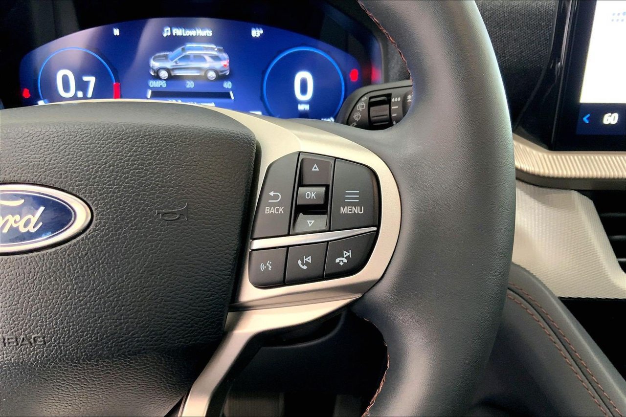 Certified 2025 Ford Explorer Active w/ Active Comfort Package RWD image 22