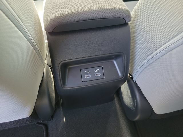 Used 2025 Toyota Corolla LE FWD image 10