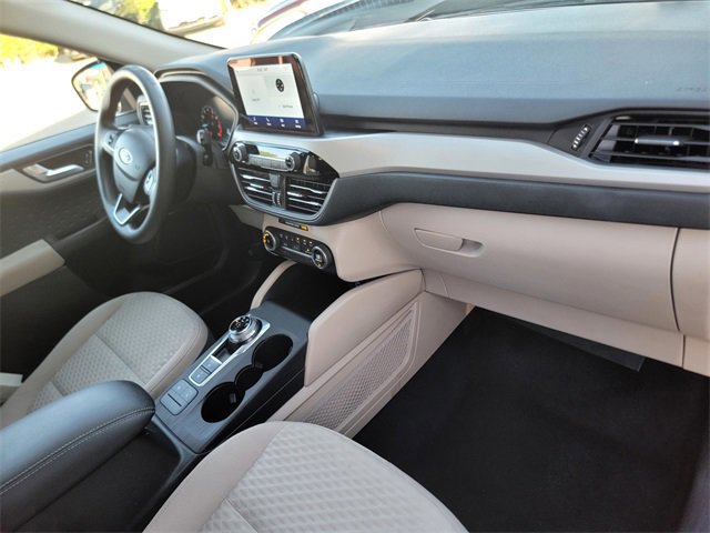 Certified 2020 Ford Escape SE image 16