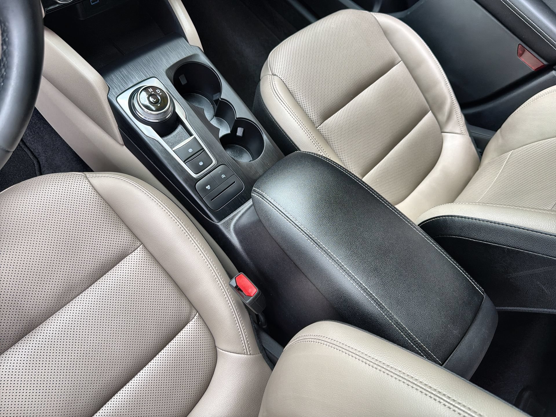 Certified 2022 Ford Escape SEL FWD image 21