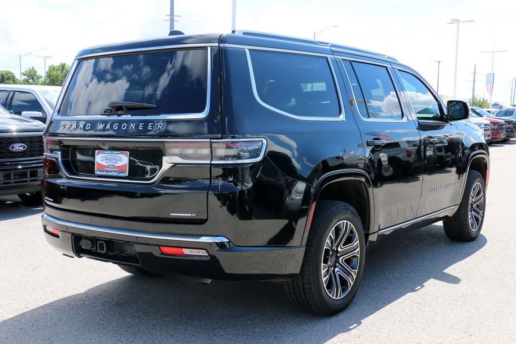 Used 2022 Jeep Grand Wagoneer Series II AWD/4WD image 5