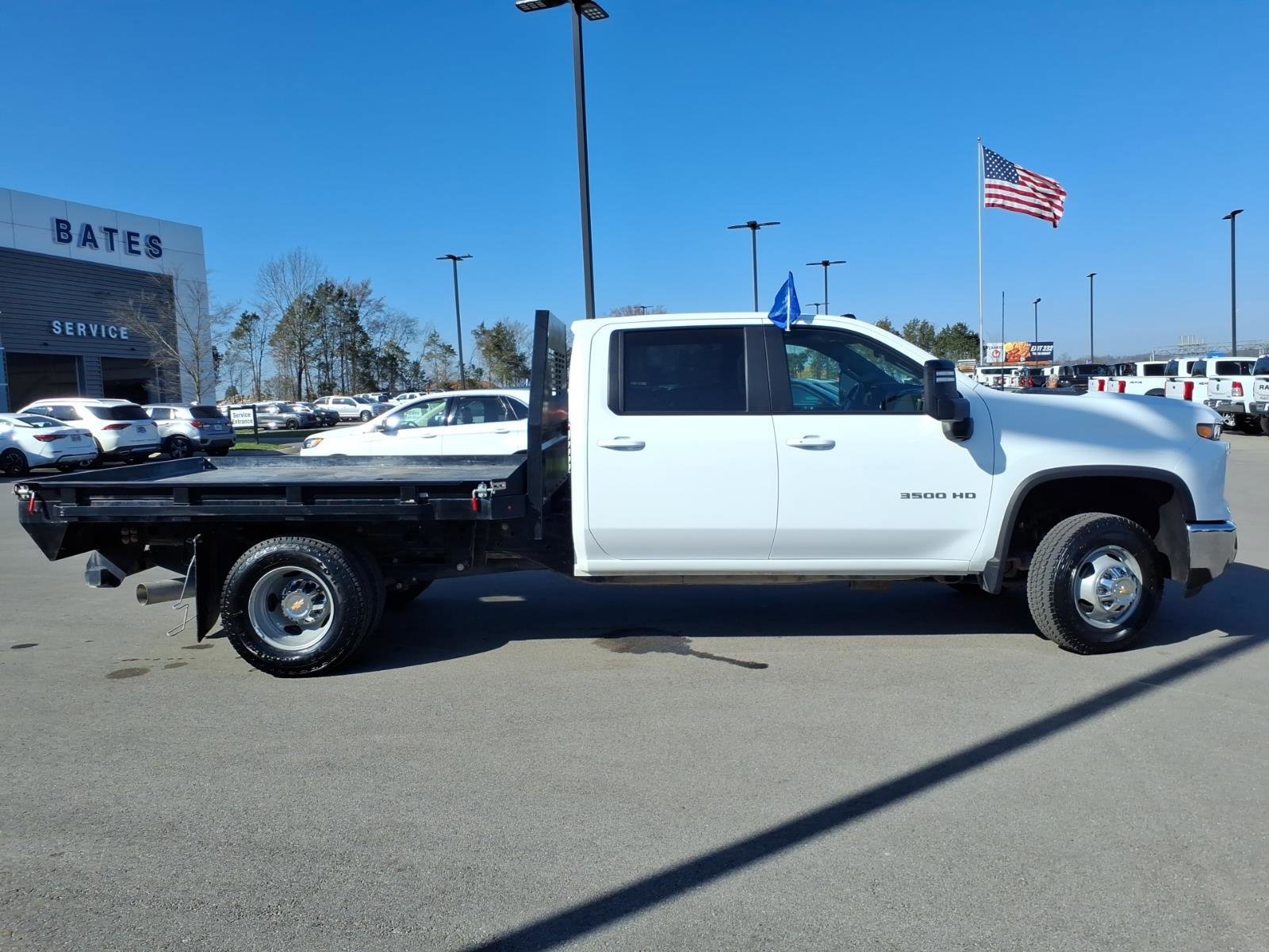 Used 2024 Chevrolet Silverado 3500 LT w/ Convenience Package image 6