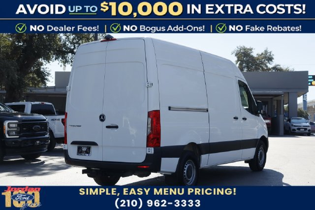 Used 2024 Mercedes-Benz Sprinter 2500 image 6