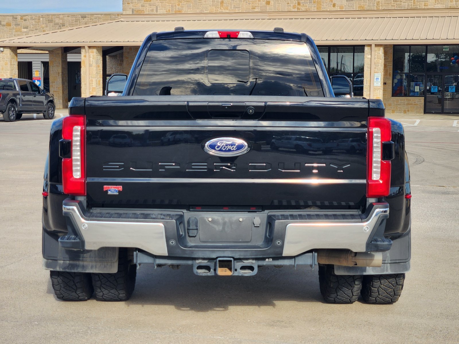 Certified 2024 Ford F350 Lariat w/ Lariat Ultimate Package AWD/4WD image 8