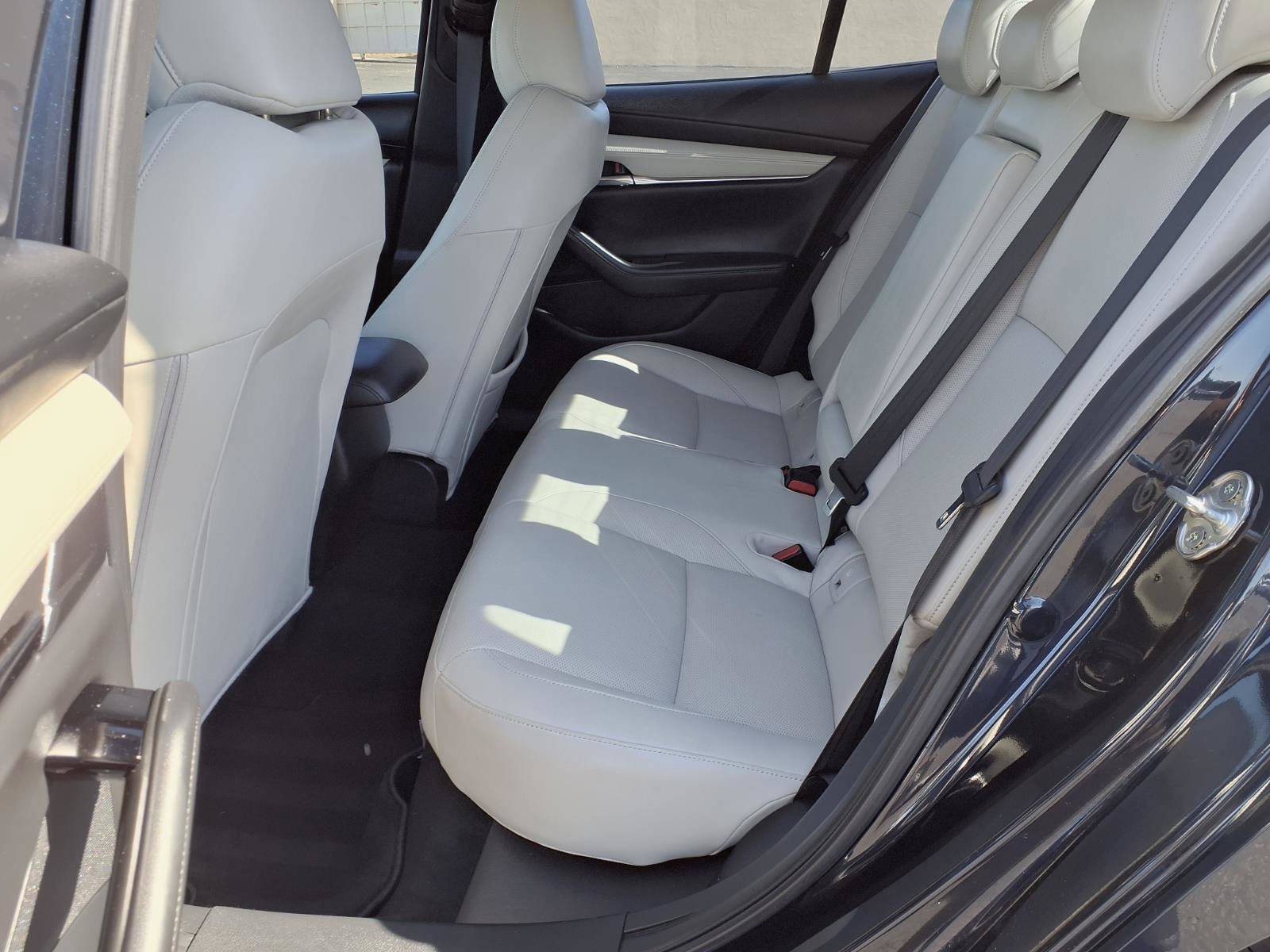 Used 2021 MAZDA MAZDA3 s FWD image 17