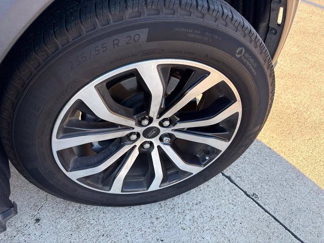 Certified 2025 Ford Explorer ST-Line AWD/4WD image 16