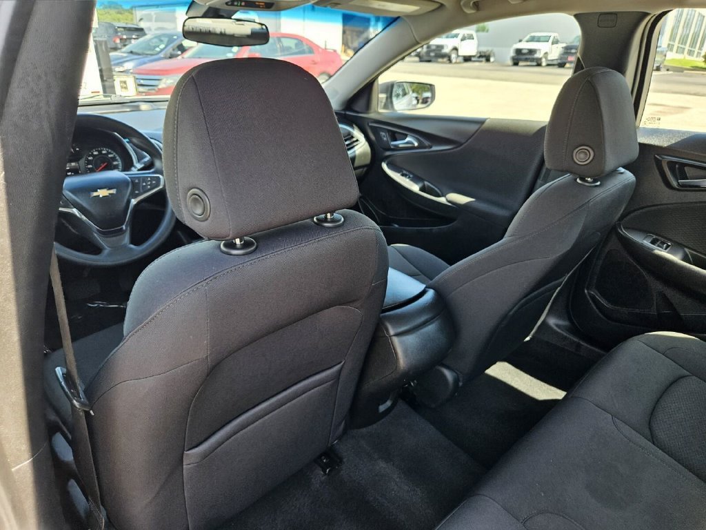 Used 2021 Chevrolet Malibu LS w/ LPO, Convenience Package 1 FWD image 20