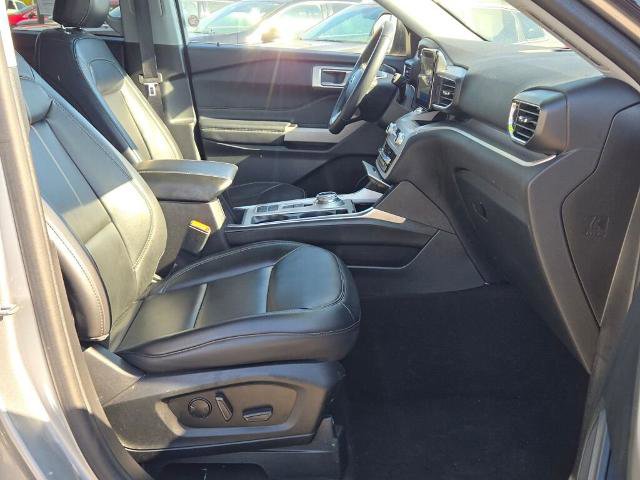 Certified 2024 Ford Explorer XLT w/ Equipment Group 202A image 6