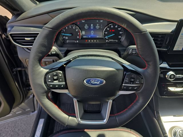 Certified 2024 Ford Explorer ST-Line w/ Class IV Trailer Tow Package AWD/4WD image 17