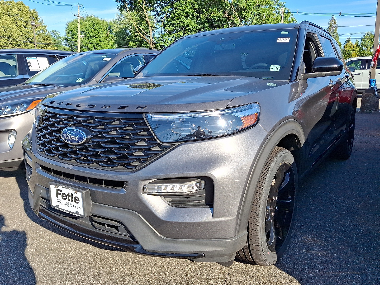 Certified 2023 Ford Explorer ST-Line AWD/4WD image 3