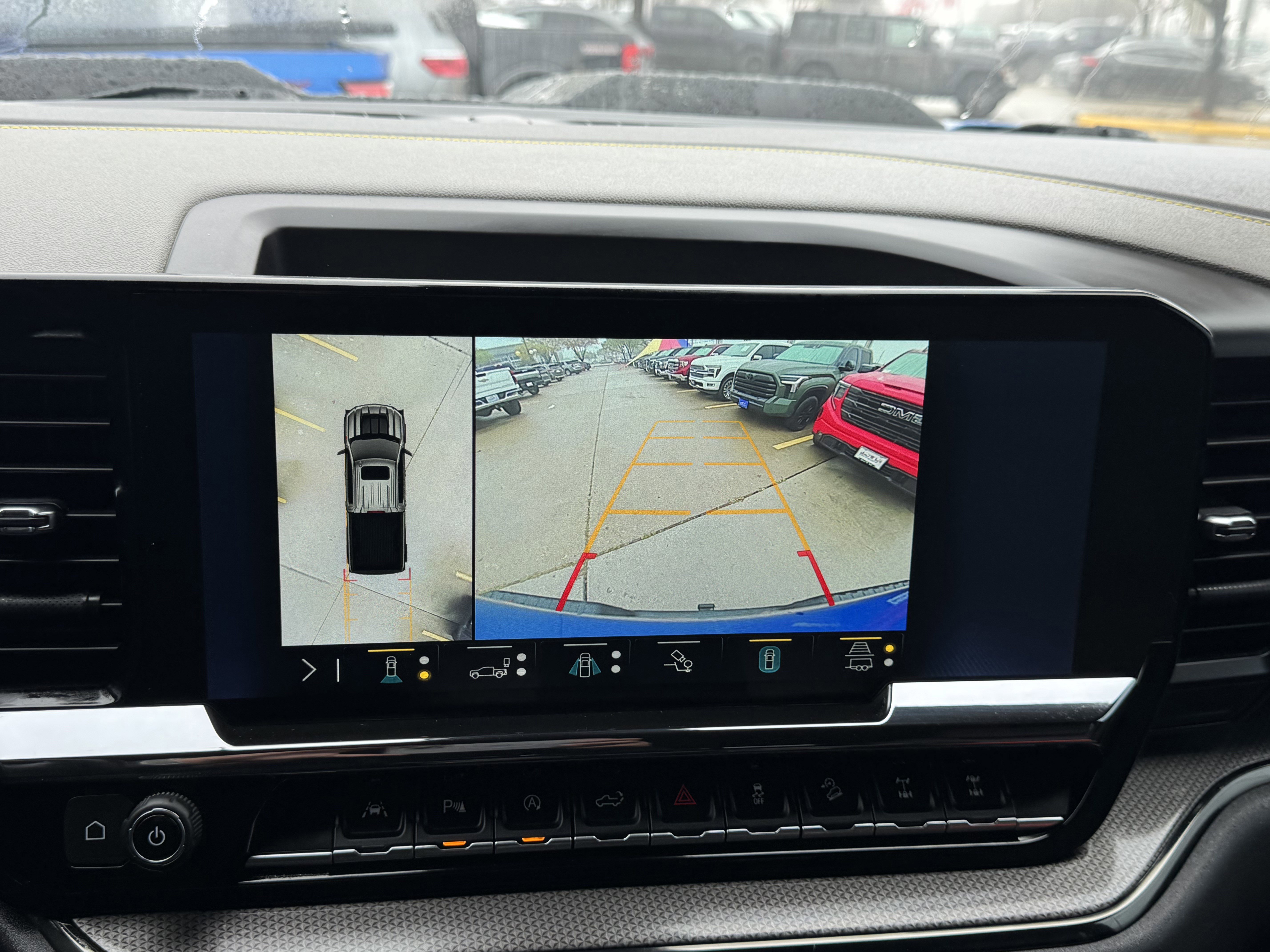 Used 2023 Chevrolet Silverado 1500 ZR2 w/ Technology Package image 27