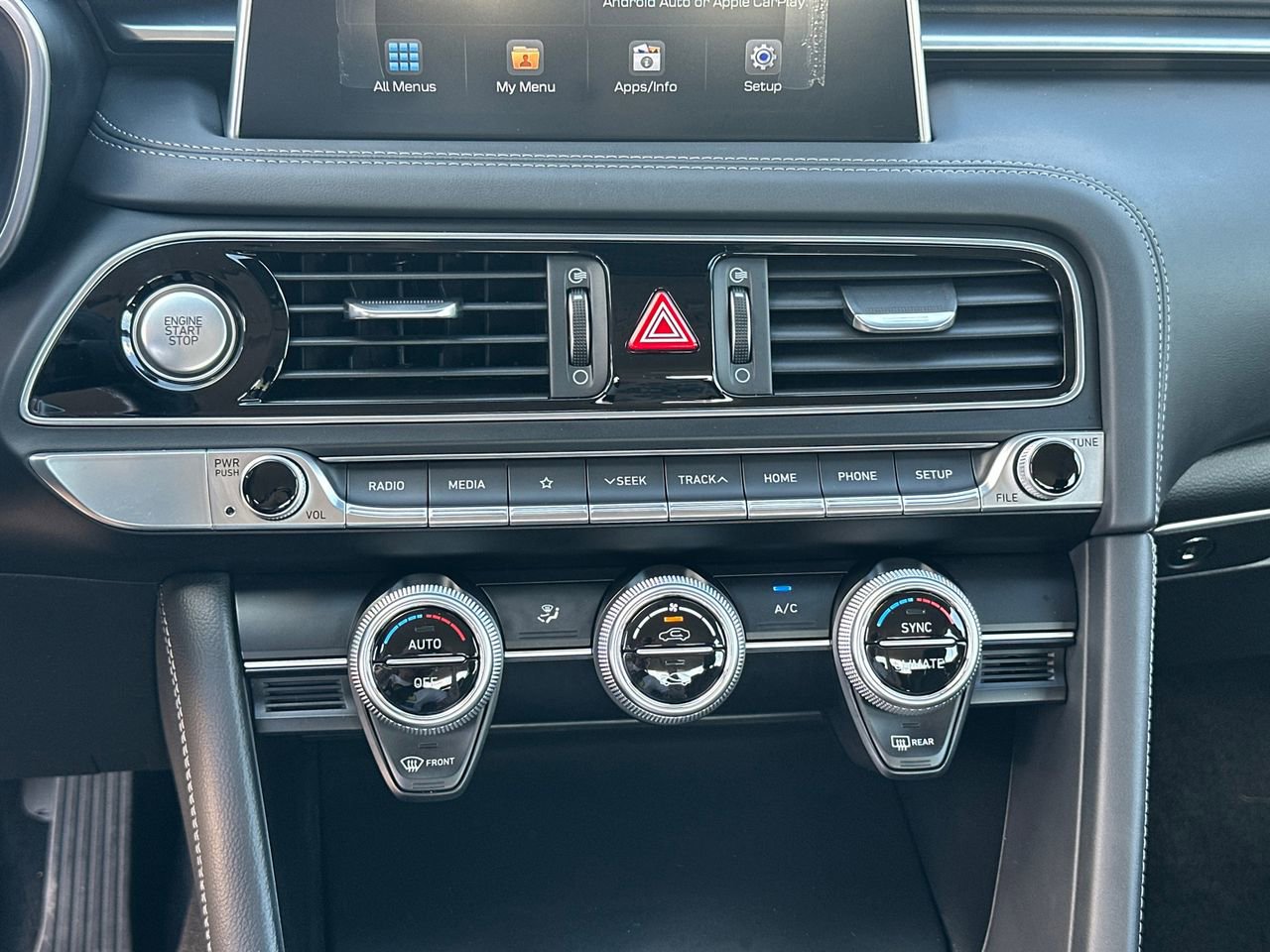 Used 2019 Genesis G70 2.0T Advanced RWD image 29