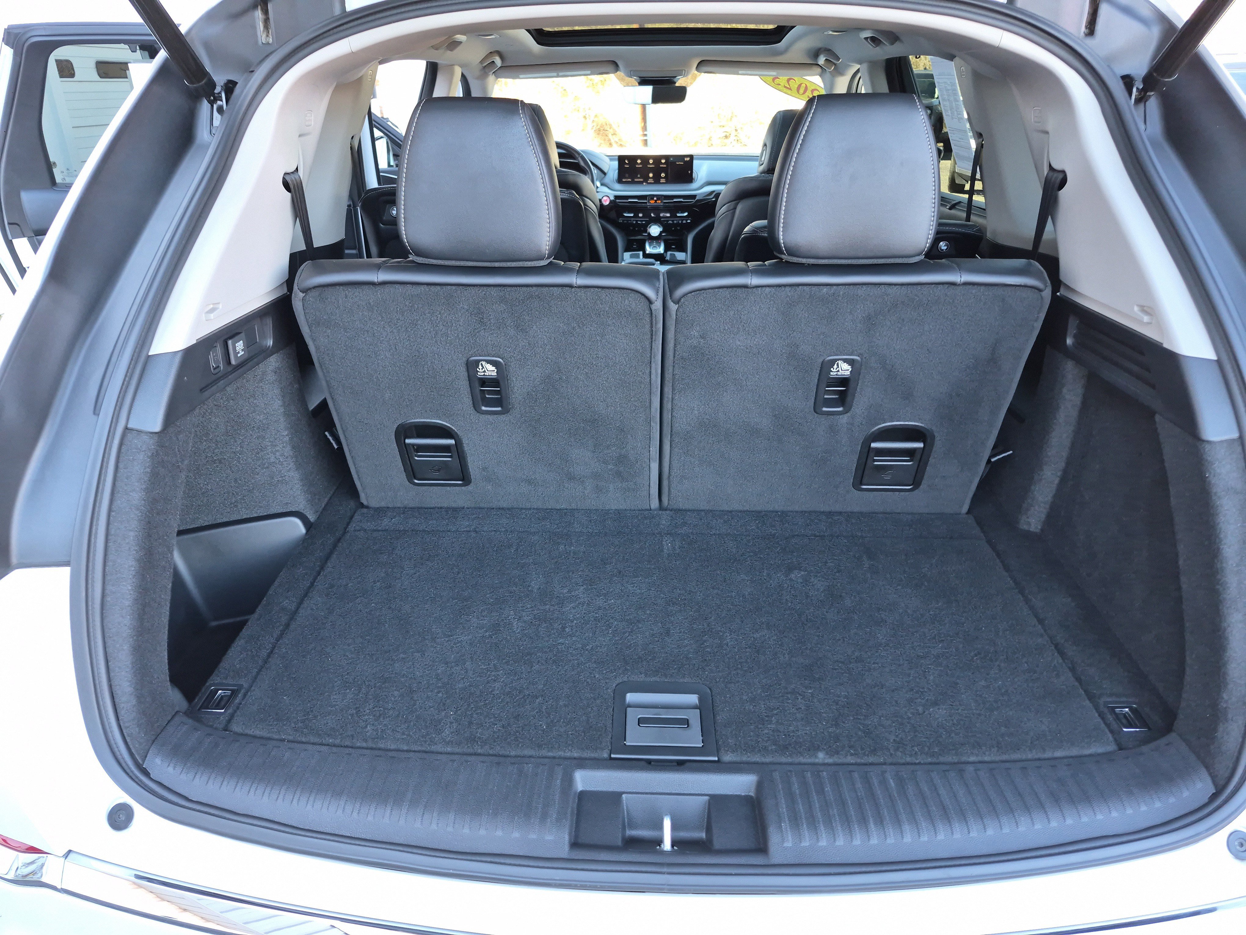 Used 2023 Acura MDX SH-AWD w/ Technology Package image 18