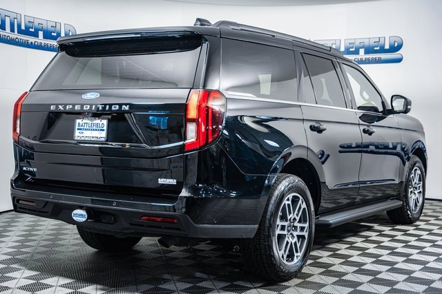Certified 2025 Ford Expedition Active image 15