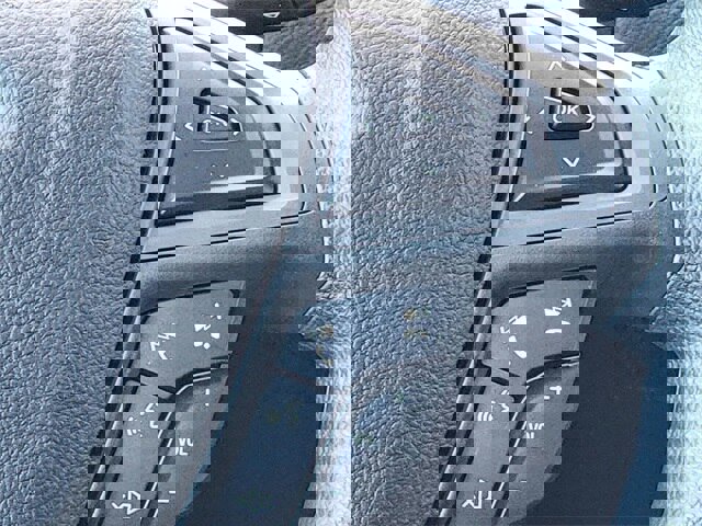 Certified 2024 Ford Edge SE w/ Black Appearance Package image 34