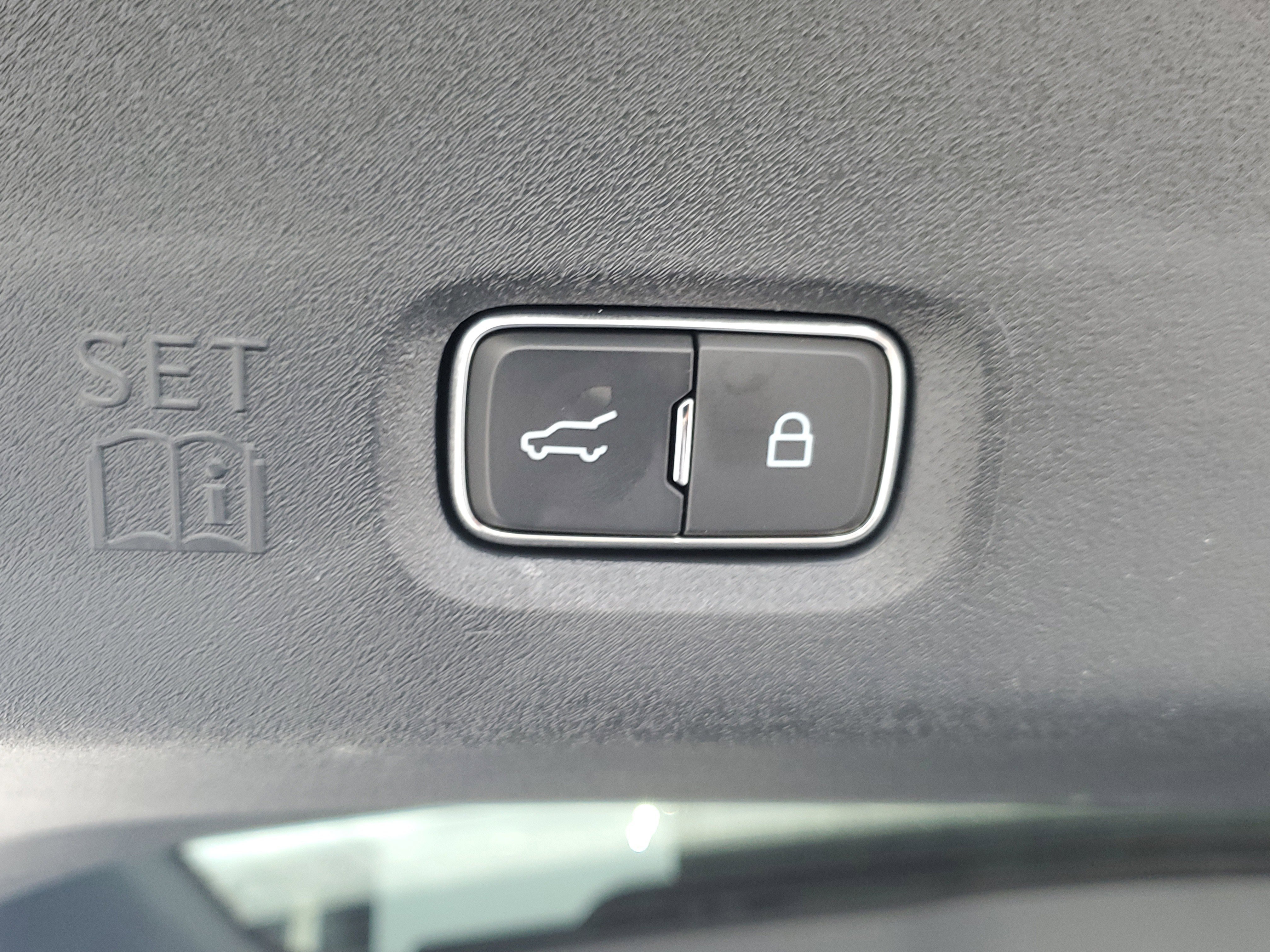 Certified 2025 Ford Expedition Active image 11