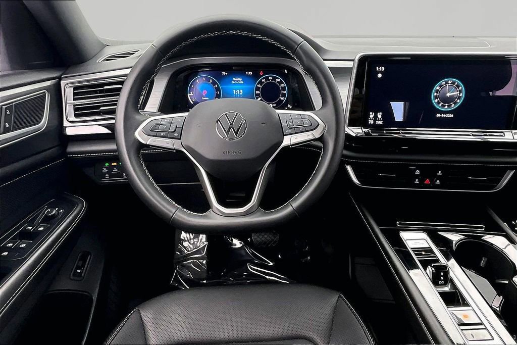 Used 2025 Volkswagen Atlas Cross Sport SE AWD/4WD image 7