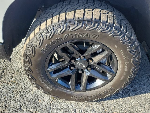 Used 2024 Chevrolet Silverado 1500 LT Trail Boss w/ Convenience Package II AWD/4WD image 8