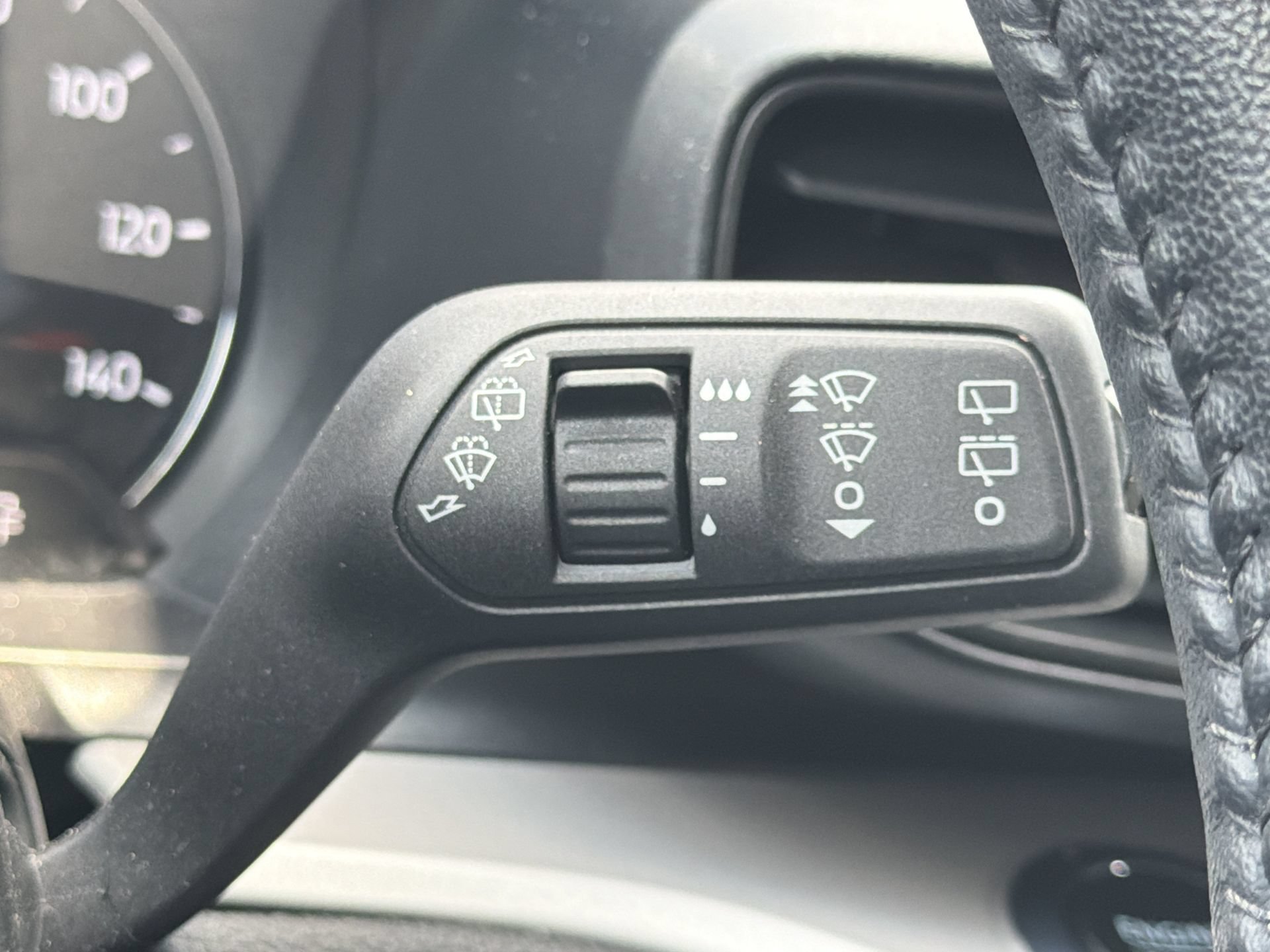 Certified 2023 Ford Explorer XLT AWD/4WD image 26