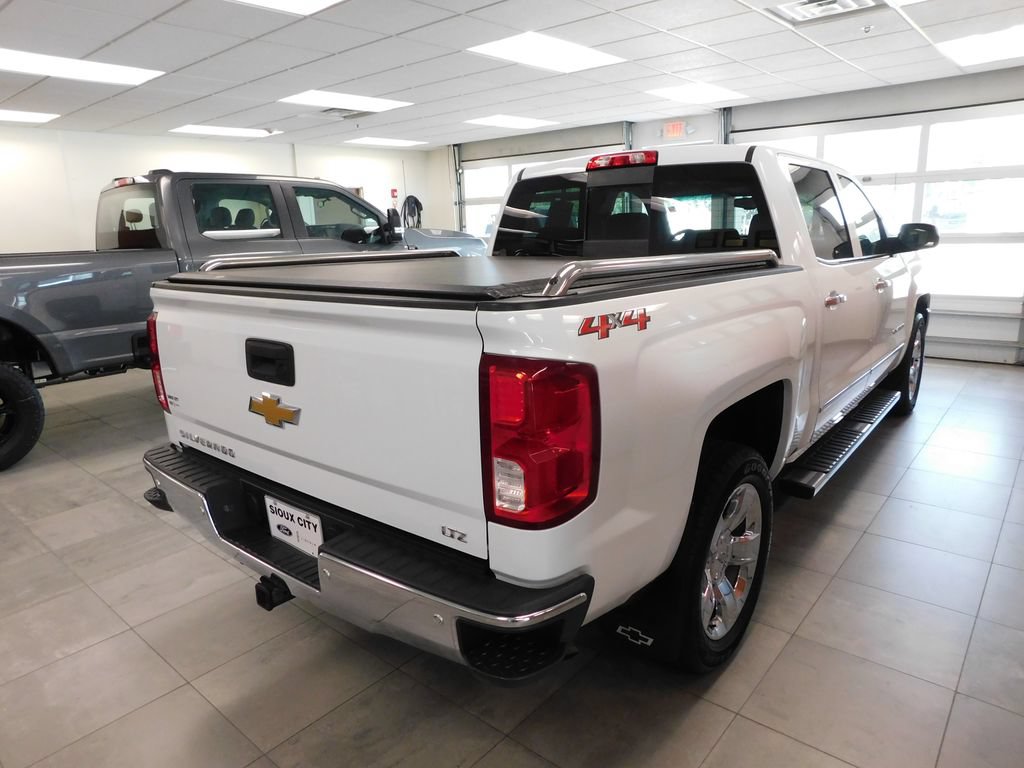 Used 2018 Chevrolet Silverado 1500 LTZ w/ Sport Package AWD/4WD image 4