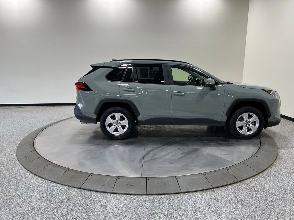 Used 2019 Toyota RAV4 XLE w/ Convenience Package AWD/4WD image 6
