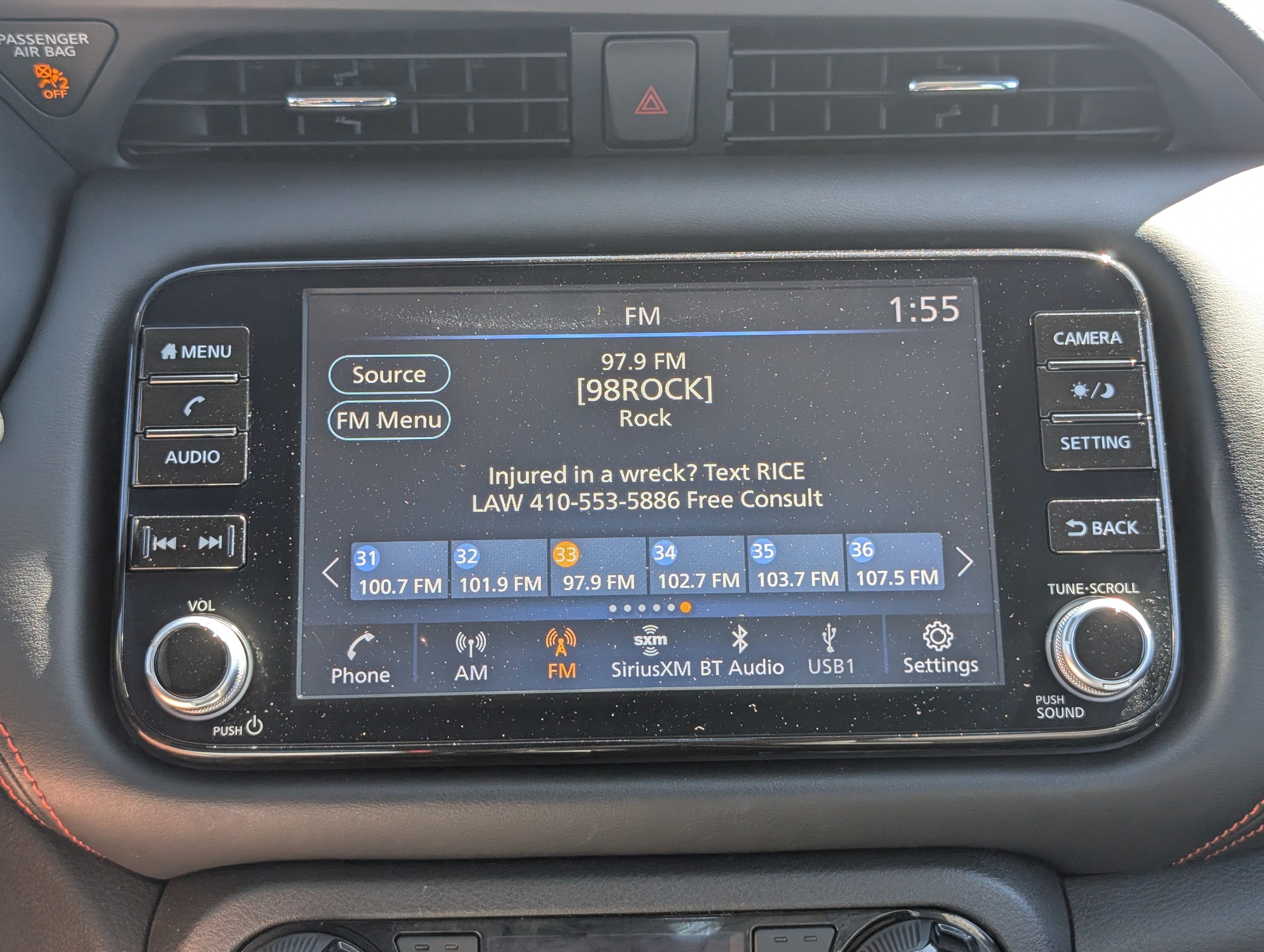 Used 2023 Nissan Kicks SR w/ SR Premium Package FWD image 23