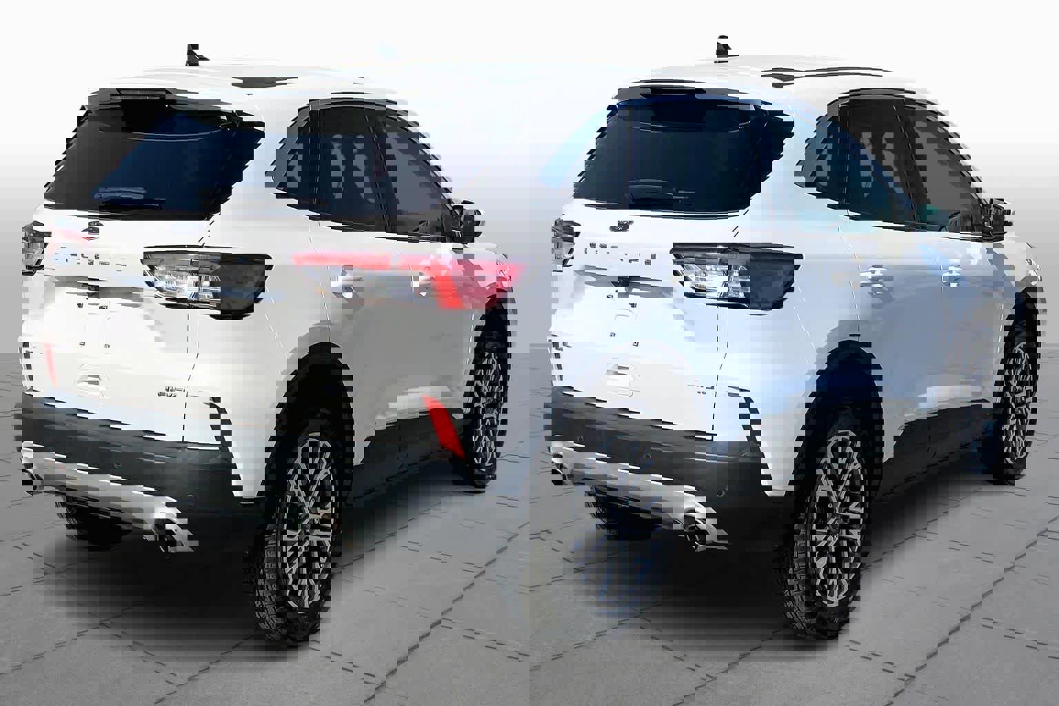 Certified 2022 Ford Escape SEL image 3