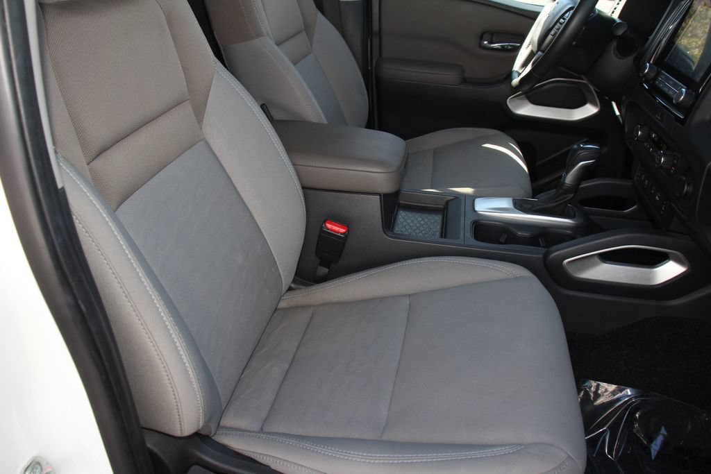 Used 2022 Nissan Frontier SV RWD image 28