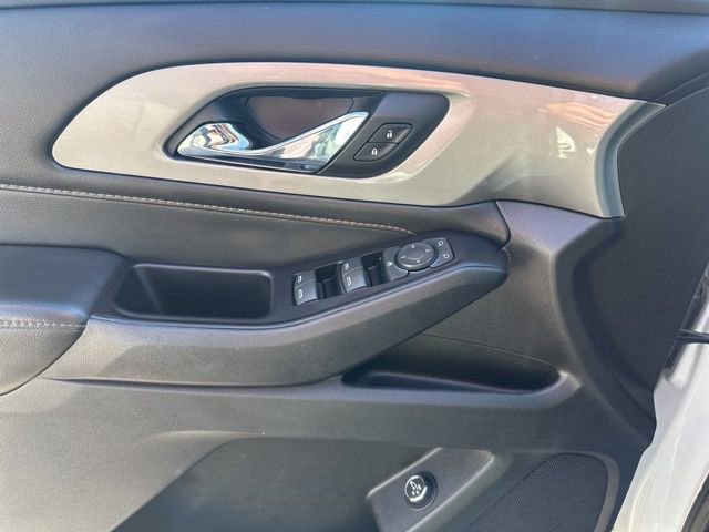 Used 2020 Chevrolet Traverse LT image 34