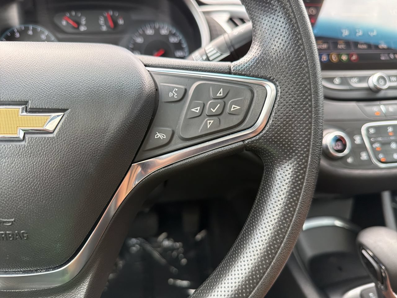 Used 2024 Chevrolet Malibu LT FWD image 27