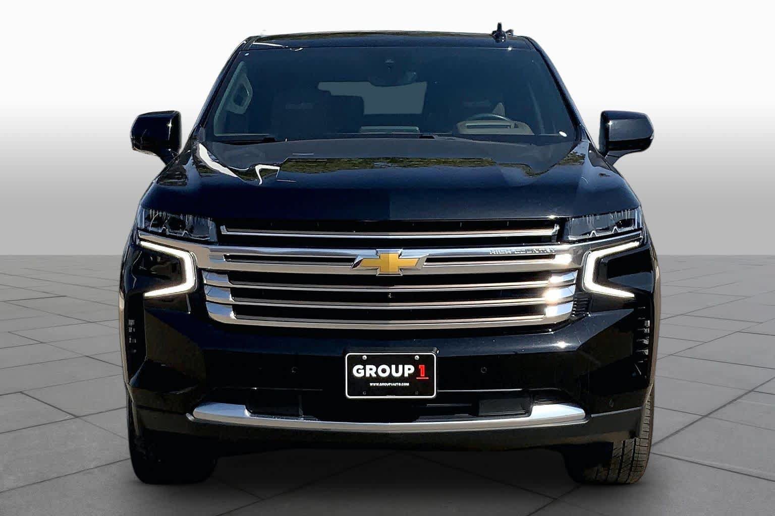 Used 2023 Chevrolet Tahoe High Country w/ Premium Package 2 AWD/4WD image 4