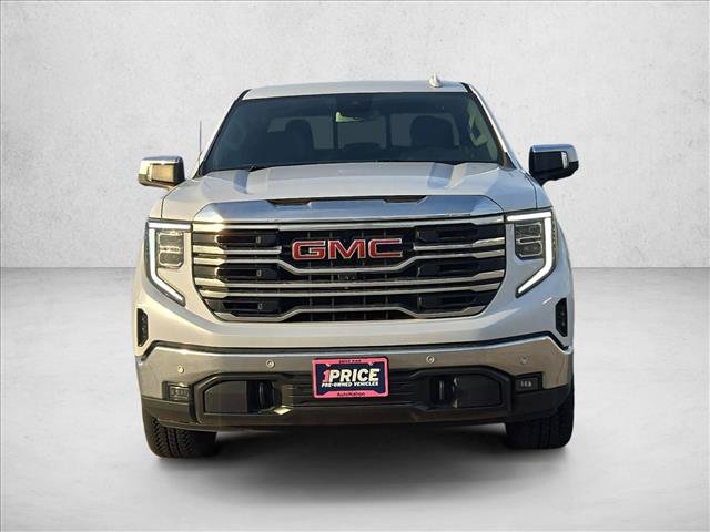 Used 2026 GMC Sierra 1500 SLT AWD/4WD image 2