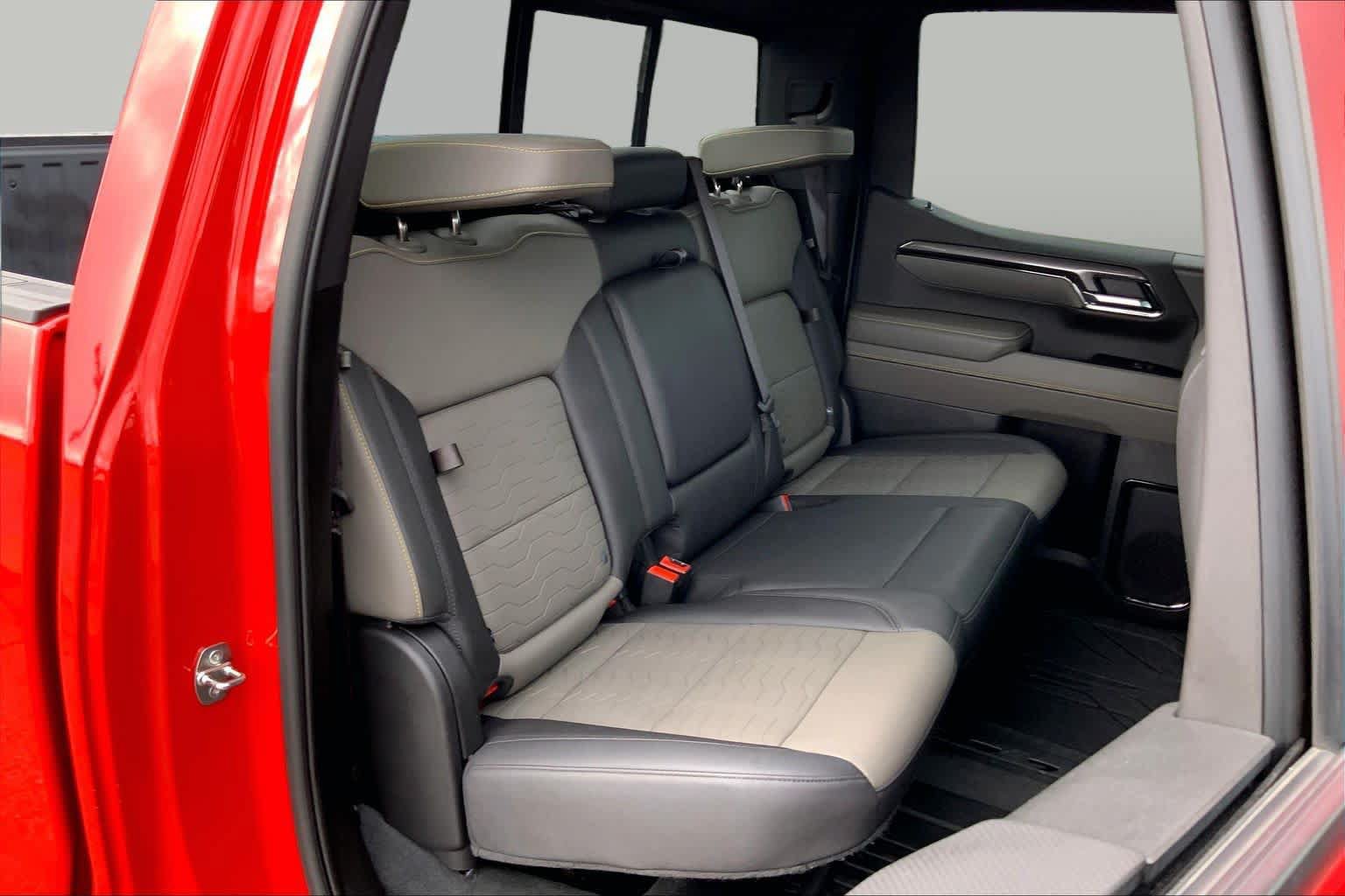 Used 2023 Chevrolet Silverado 1500 ZR2 AWD/4WD image 18
