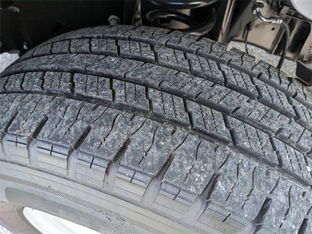 Certified 2023 Ford E-350 and Econoline 350 Super Duty w/ Driver's Safety Package image 28