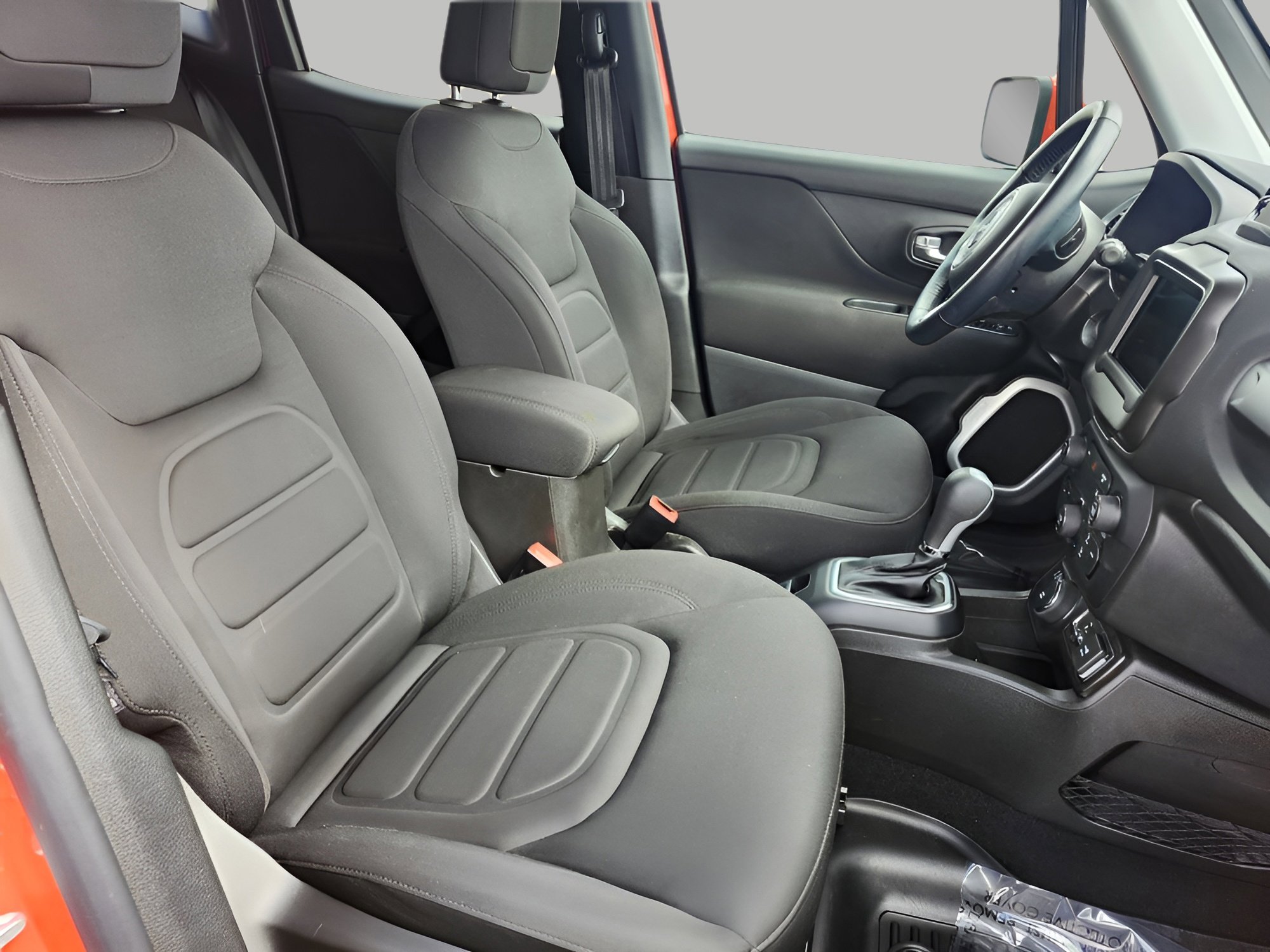 Used 2021 Jeep Renegade Latitude w/ Convenience Group image 6