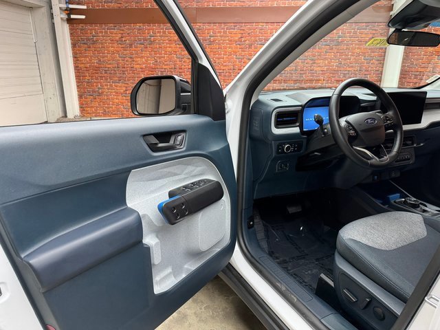 Certified 2025 Ford Maverick XLT w/ Equipment Group 301A image 10