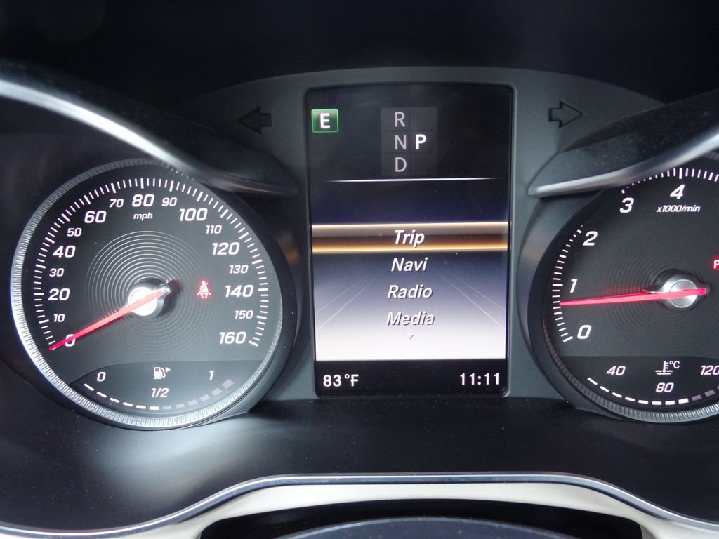 Used 2017 Mercedes-Benz GLC 300 4MATIC image 22