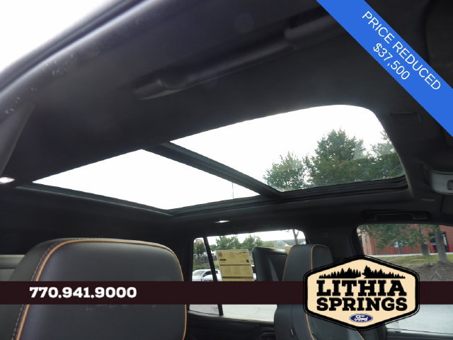 Used 2021 GMC Yukon AT4 w/ AT4 Premium Plus Package AWD/4WD image 11