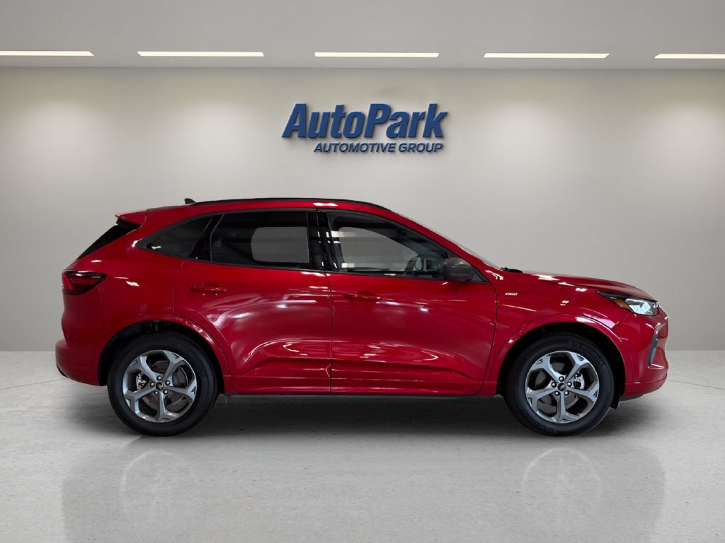 Certified 2024 Ford Escape ST-Line w/ Tech Pack #1 AWD/4WD image 8
