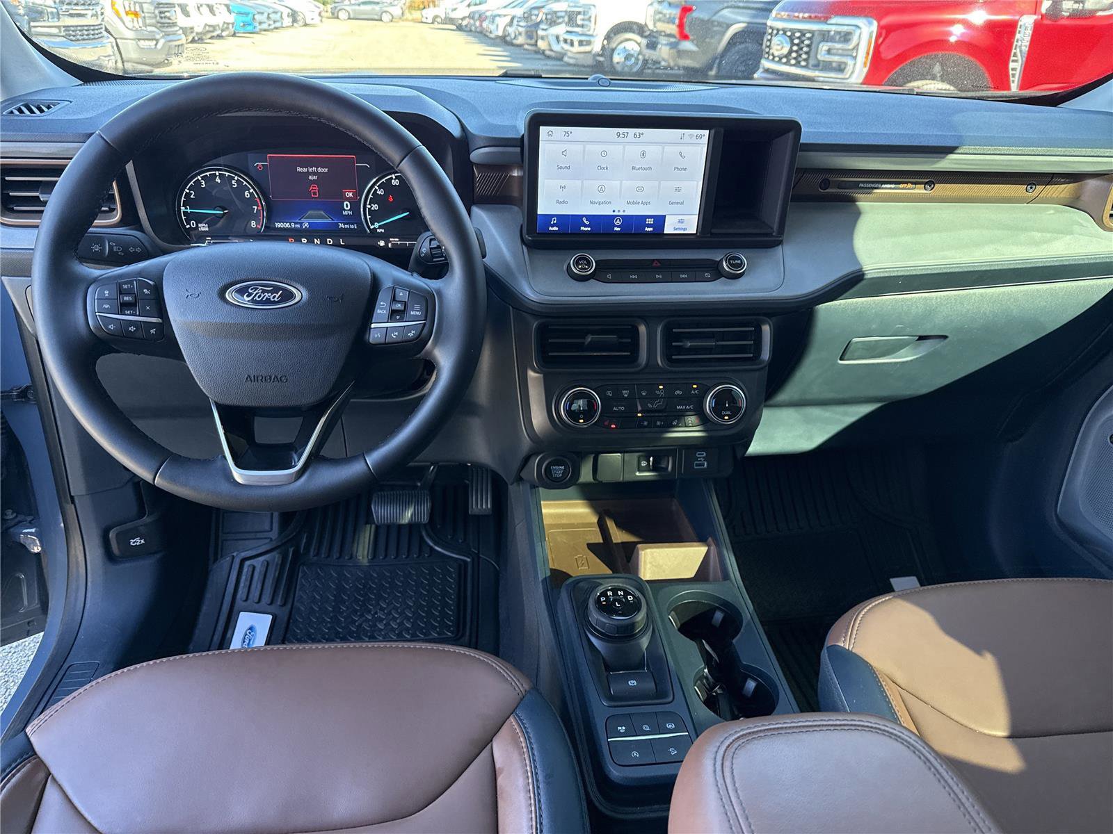 Certified 2024 Ford Maverick Lariat w/ FX4 Off-Road Package image 11