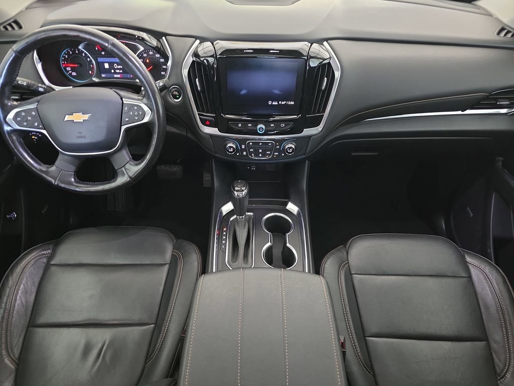 Used 2020 Chevrolet Traverse LT w/ LT Premium Package image 9
